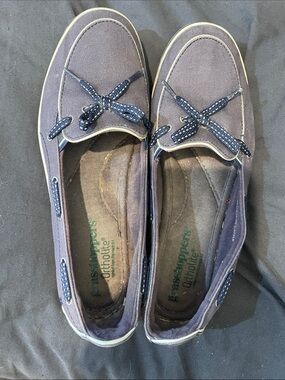 Navy Canvas Slip-On Loafers with Decorative Bow